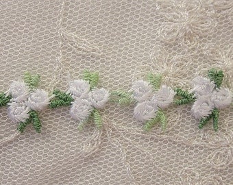 Embroidered Rose Bud WHITE Flower Ribbon Trim Scrapbook Reborn Doll Quilt Sewing Couture