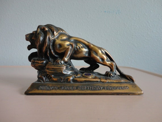 Items similar to VINTAGE metal LION AWARD (lions club - melvin jones ...