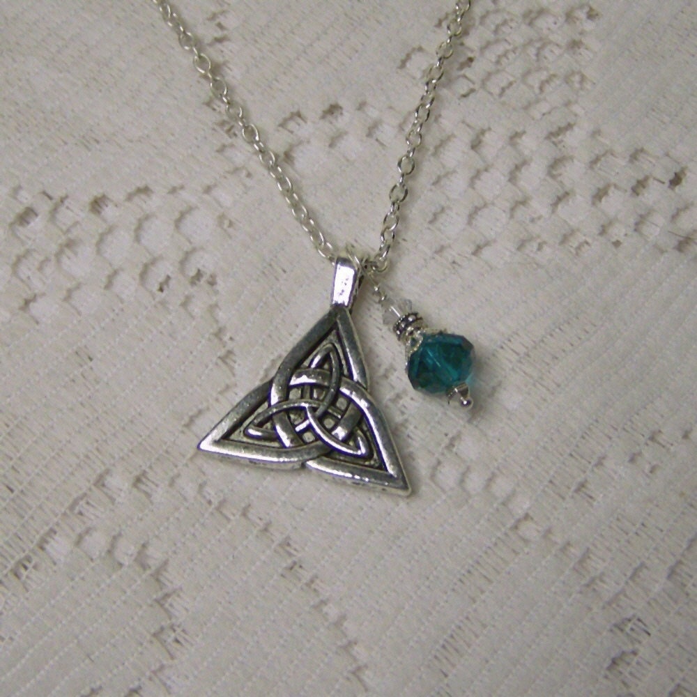 Irish Jewelry Celtic Knot Triquetra Irish Necklace