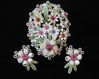 Cream Enamel Brooch and Earring Demi, Spring Green and Pastel Rhinestones