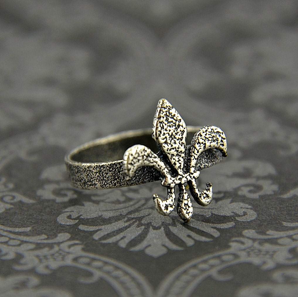 Two for One Sale....Silver Fleur De Lis Ring Solid White