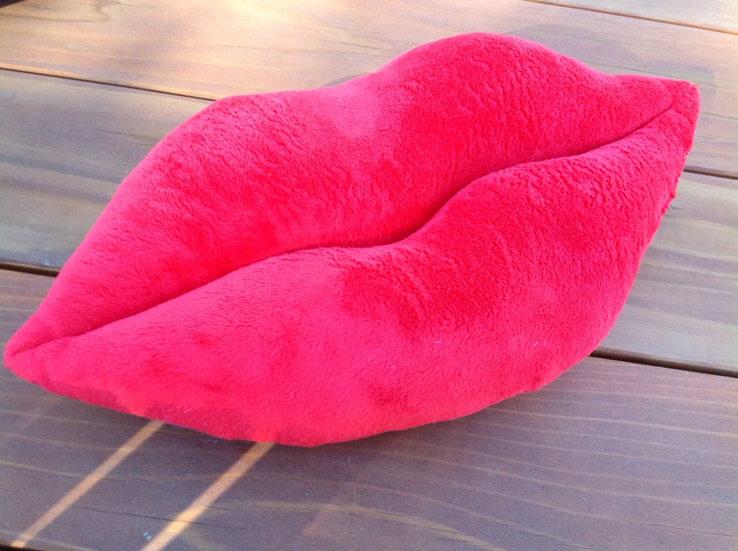 lip pillow