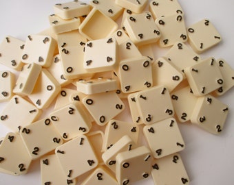 Quad-ominoes ivory colored plastic tiles - 56 pieces - game, tiles, numbers, assemblage