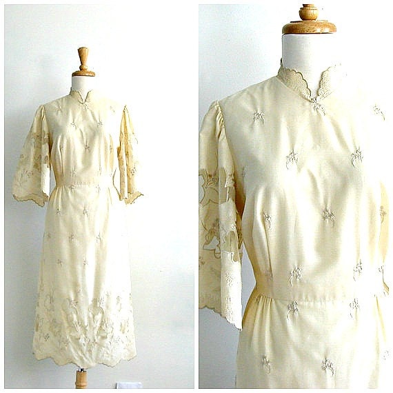 RESERVED Vintage Linen Wedding Dress 70s dress cream