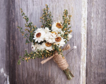 Simple COUNTRY Wedding Boutonniere - Perfect for your Country Wedding
