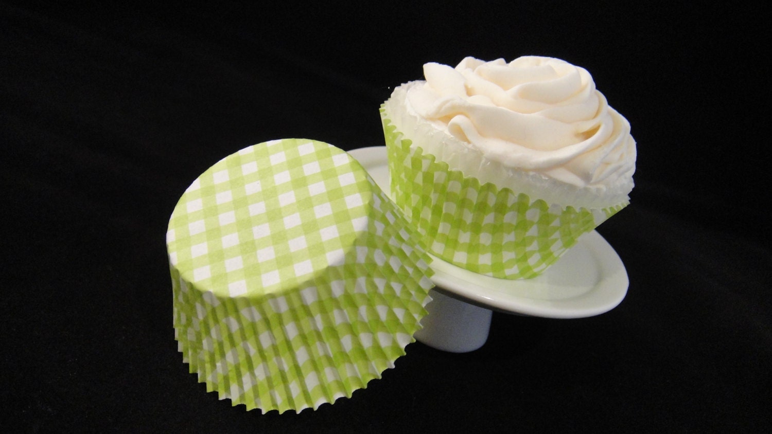 Bright Green Gingham Plaid Cupcake Liners