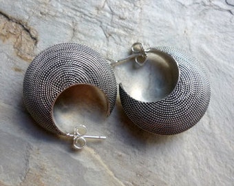 Sterling Silver Hoop Earrings, Crescent Moon Earrings, Bold Silver Earrings, Grooved Silver Earrings, Moon Shape Earrings, boho earrings