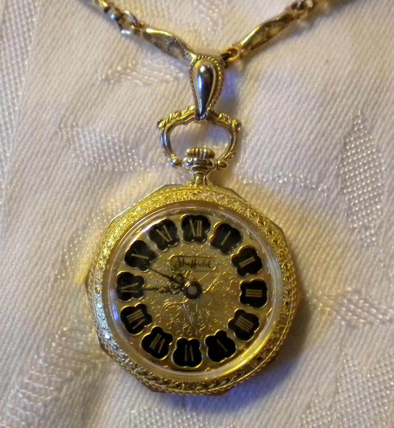 Vintage Sheffield Swiss Ladies Watch Necklace