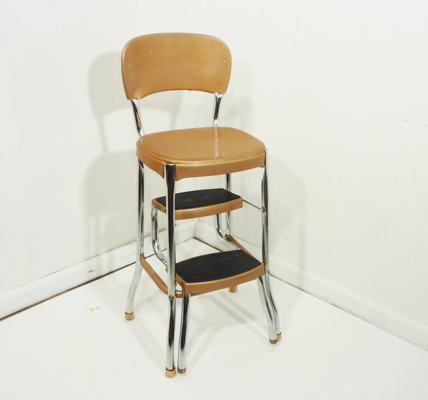 Clean retro 50s vintage step stool kitchen stool chair