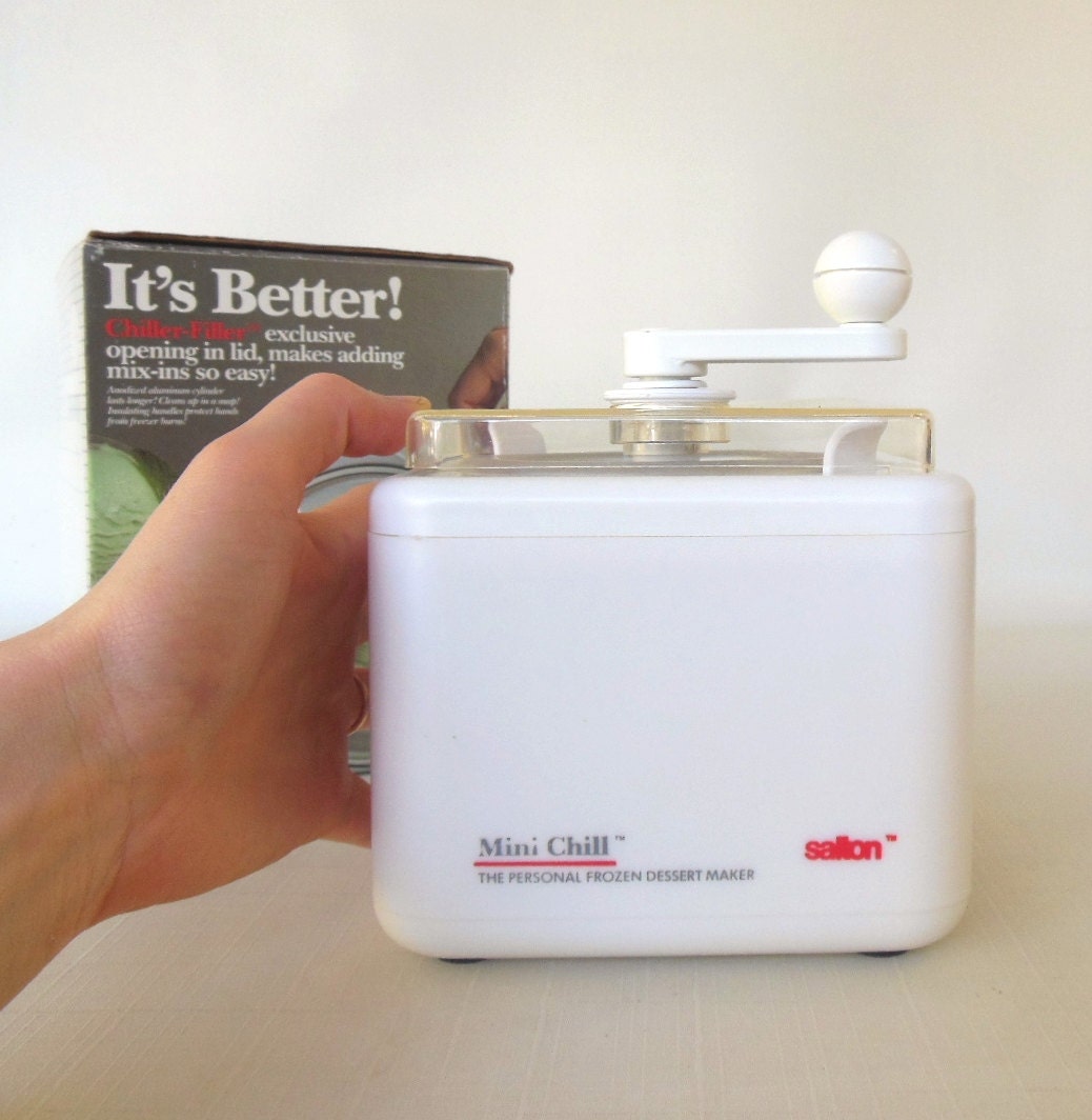 Salton Mini Chill Ice Cream Maker Half Pint Hand Crank ICM3