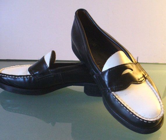 Vintage Black & White Bass Weejuns Penny Loafers Size 8
