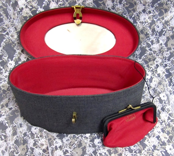 Vintage Gray Pill Box Style Purse with Red Lining and Change
