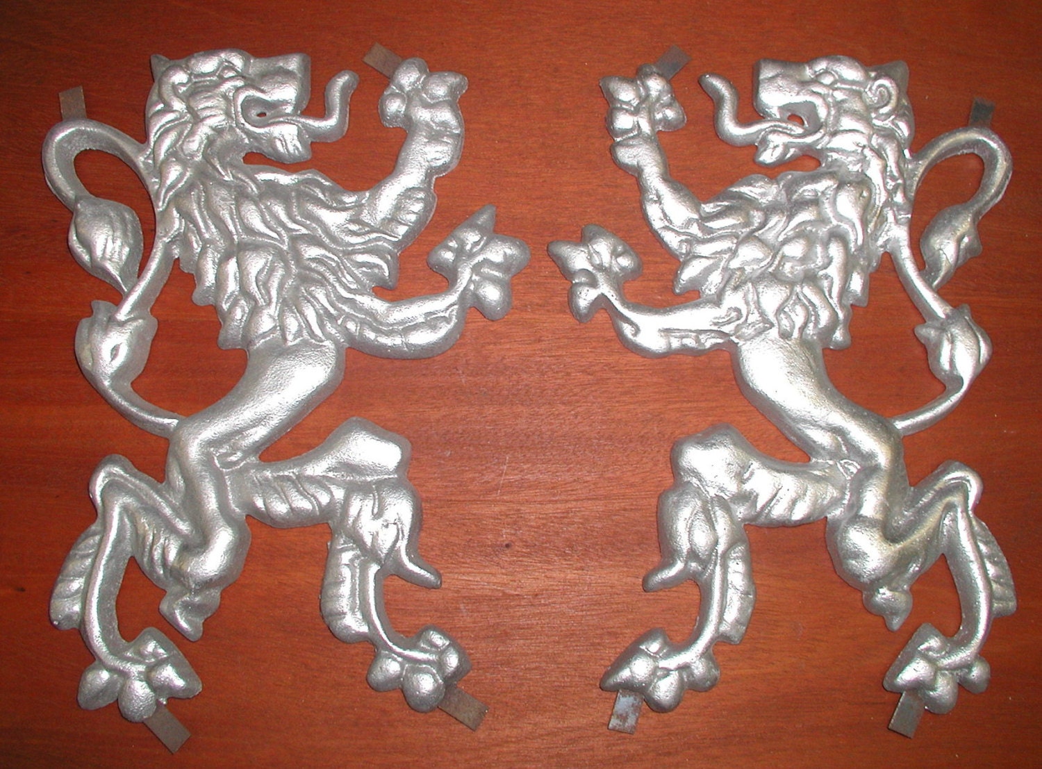 Pair O' Rampant Scottish LionsPlaqueShield CrestCast