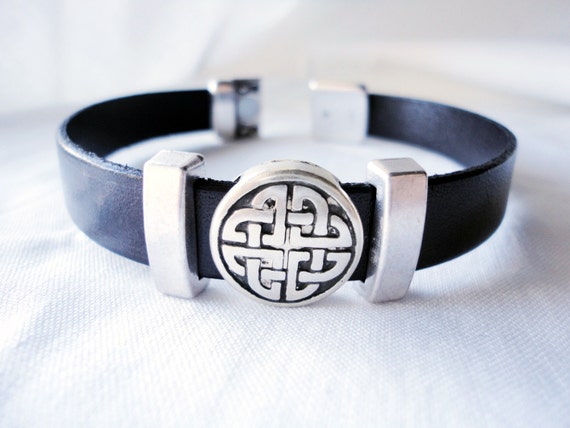 celtic bracelet, show your Irish side