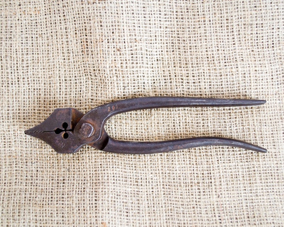 Antique Very Rare Cobbler Pliers / Pincers Leatherworking