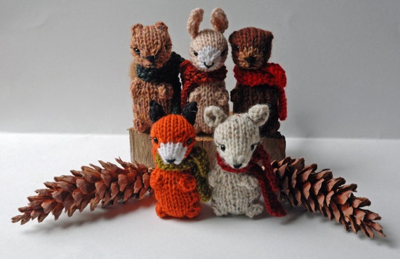 Small Knitted Woodland Animals - Autumn in the Forest