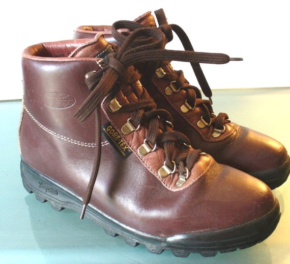 Vintage Made in Italy Vasque Hiking Boots Size by EurotrashItaly
