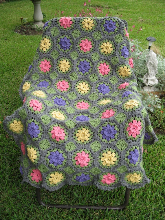 Items similar to Garden Throw on Etsy