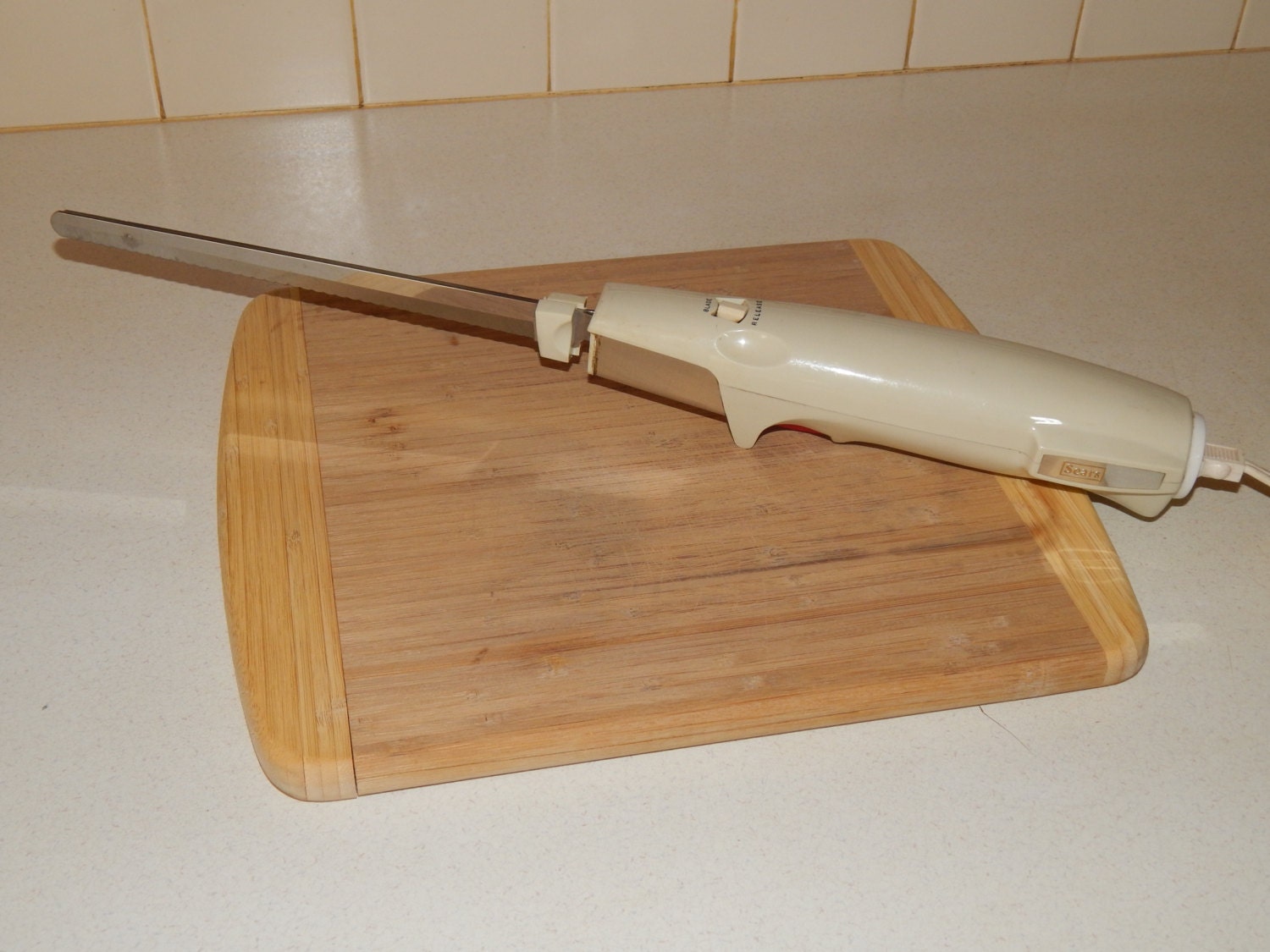 Vintage Electric Knife
