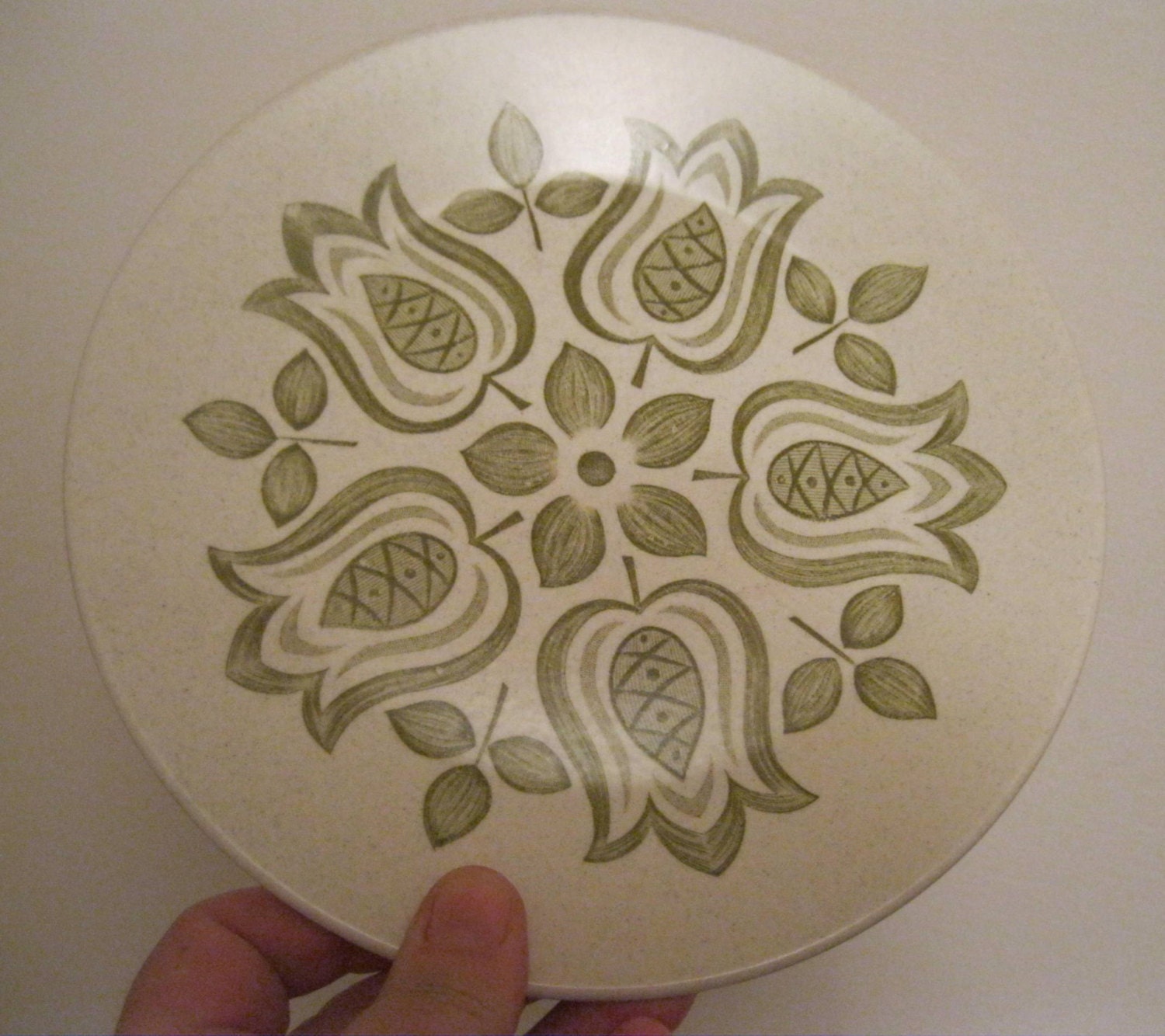 Funky floral vintage retro 7 inch tea plate Very retro Tulip Time J & G