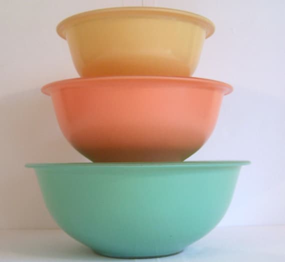 Vintage Pyrex Mixing nesting bowl Set Mint by prettyvintagerestore