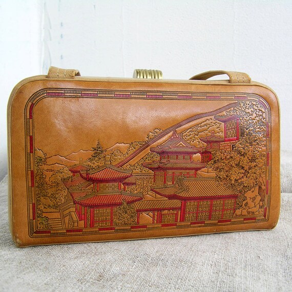 Antique leather bag Beautiful Japan handbag Old fashion lady