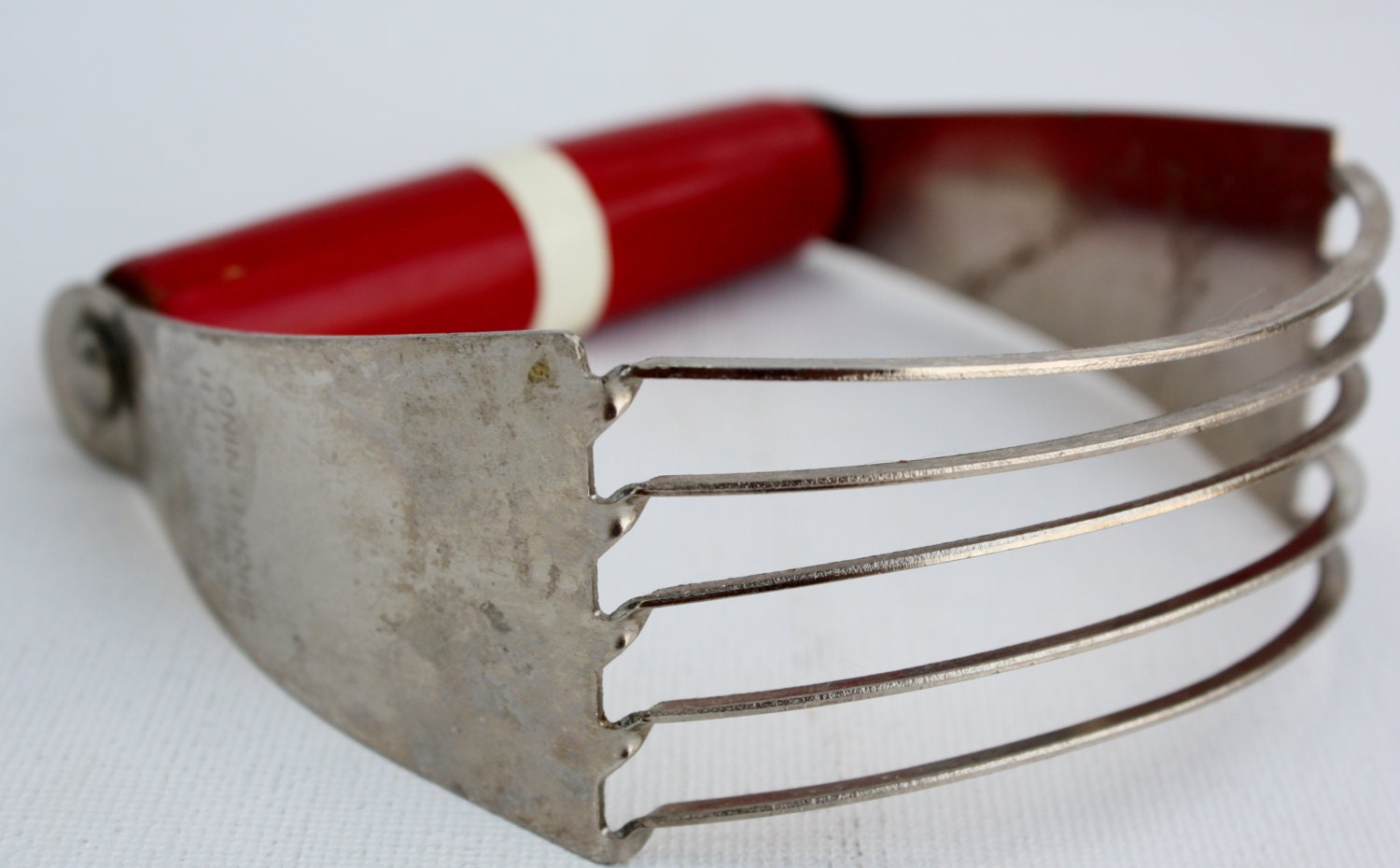 Vintage Ekco Pastry Cutter Red Wood Handle by VintageKitchenTools