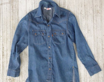 Popular items for levi shirt on Etsy