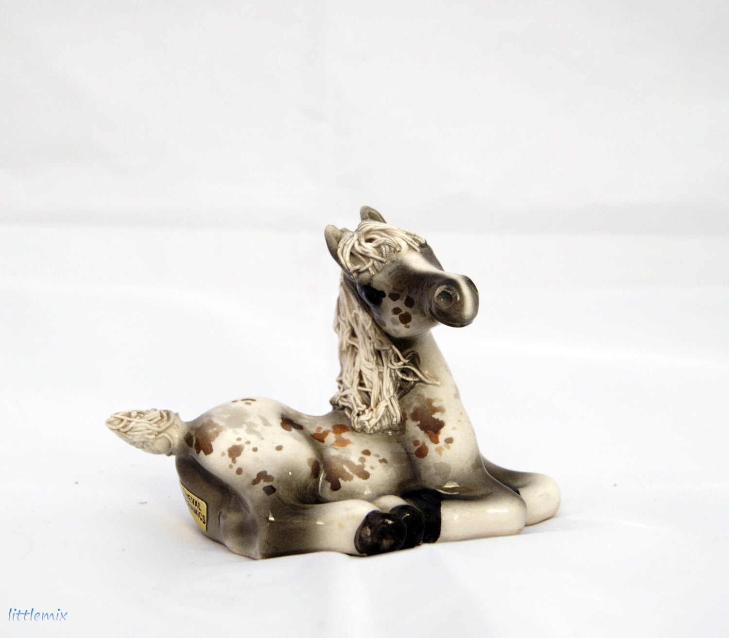 cheval horse figurines