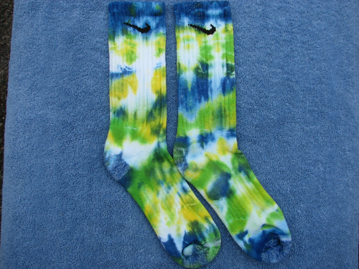 nike tie dye blue