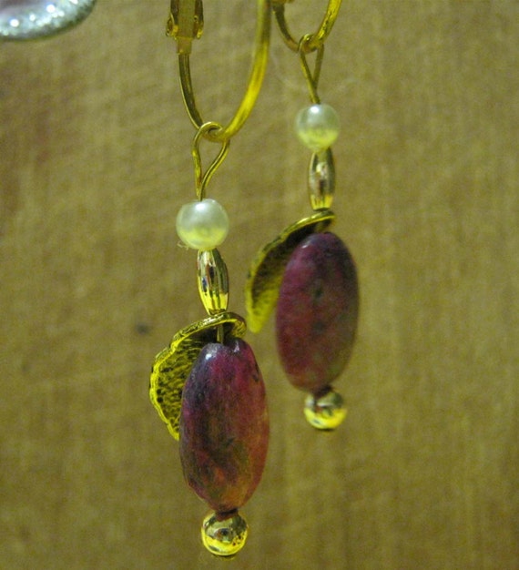 Handmade Gold Earrings with Rhodocrosite, Pearl & Leaf by IreneDesign2011
