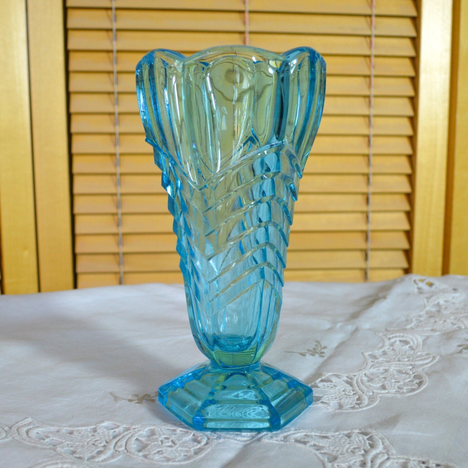 1930s Art Deco Davidson Blue Pressed Glass Chevron Shape Vase