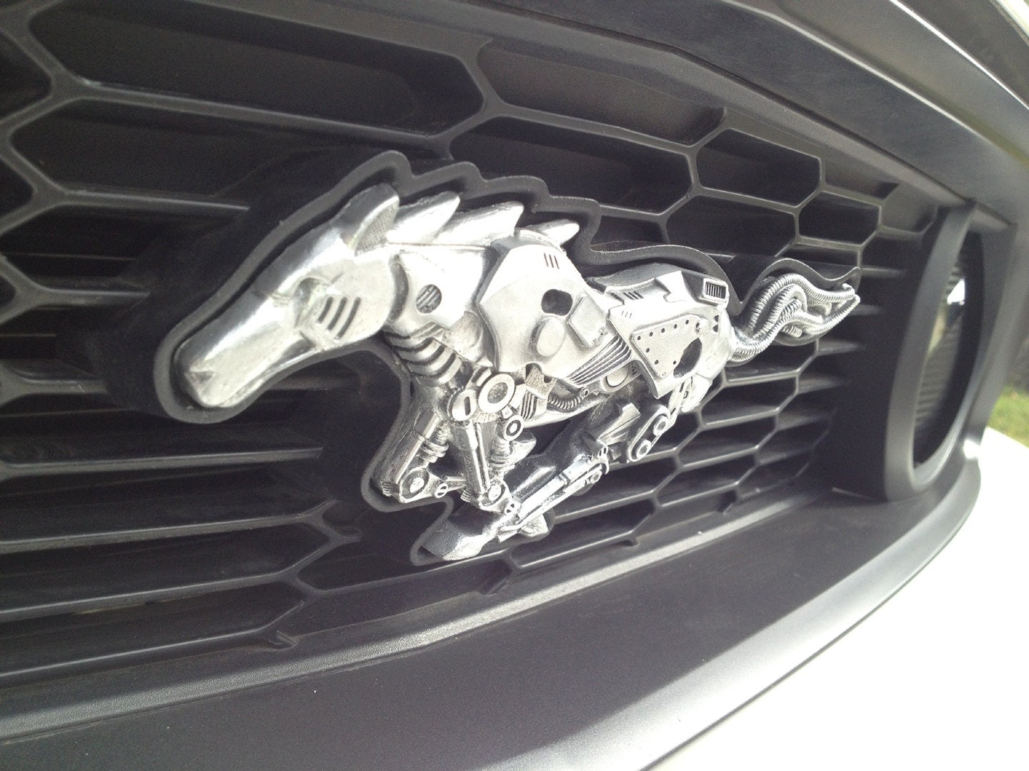 Ford Mustang 20102014 Custom Grill Emblem