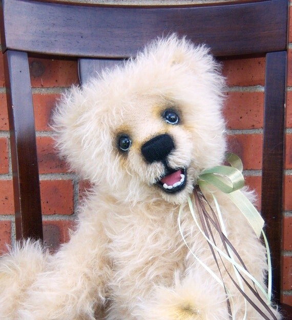 smiling teddy bear with teeth