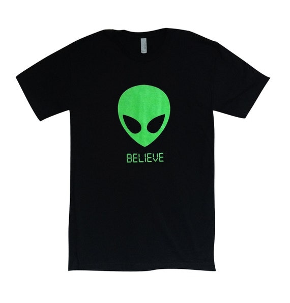 Alien BELIEVE 90's T Shirt UFO Martian Mens Shirt