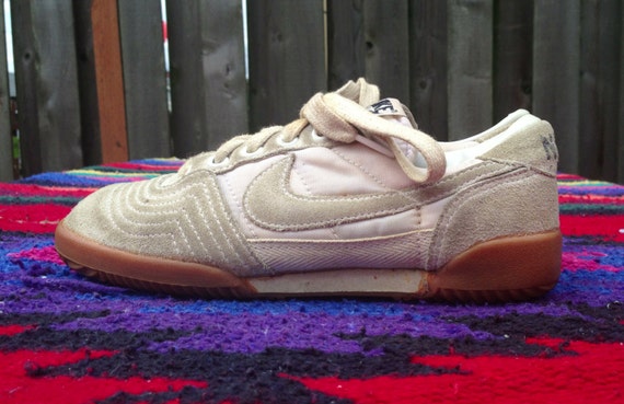 nike gum sole sneakers
