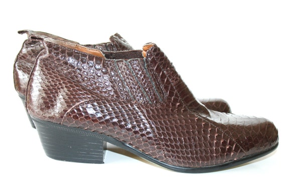 snakeskin boots size 5