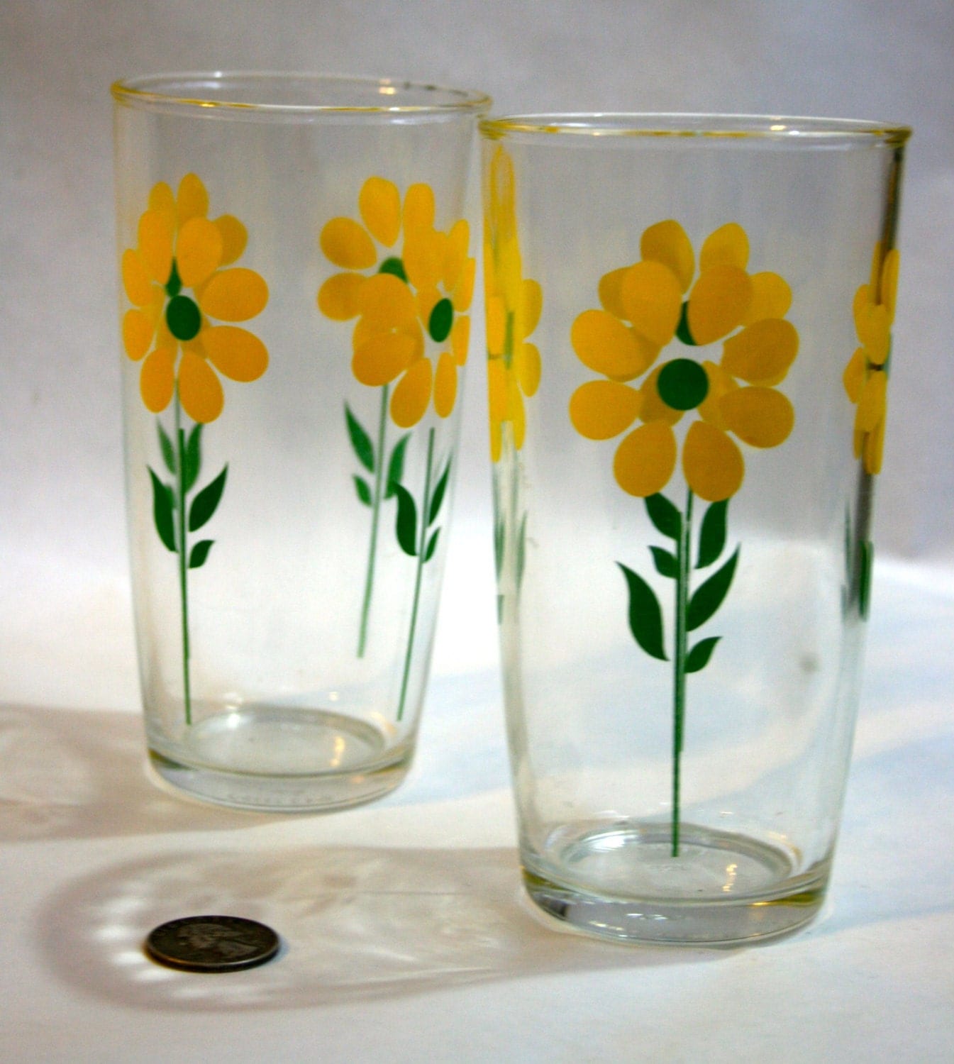 Vintage 1960 S Crazy Daisy Drinking Glasses