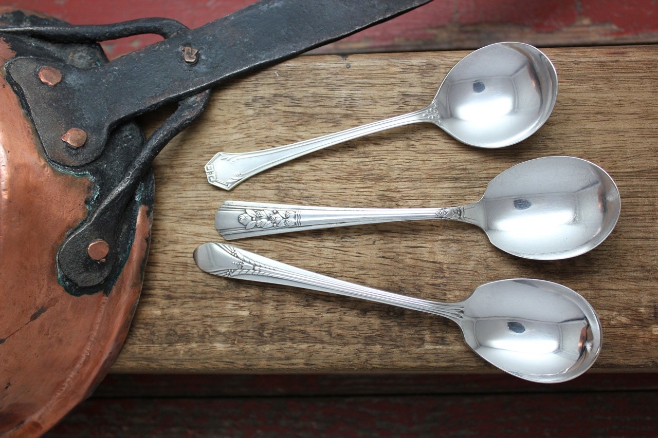 Jam Spoon Relish Spoon Silver Plate Sugar Olive Nut Spoons 1341 Haute