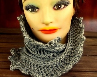 Crochet Pattern, Crochet Scarf Pattern, Infinity Scarf Pattern Crochet Cowl Pattern, Lauren Mobius Crochet Pattern