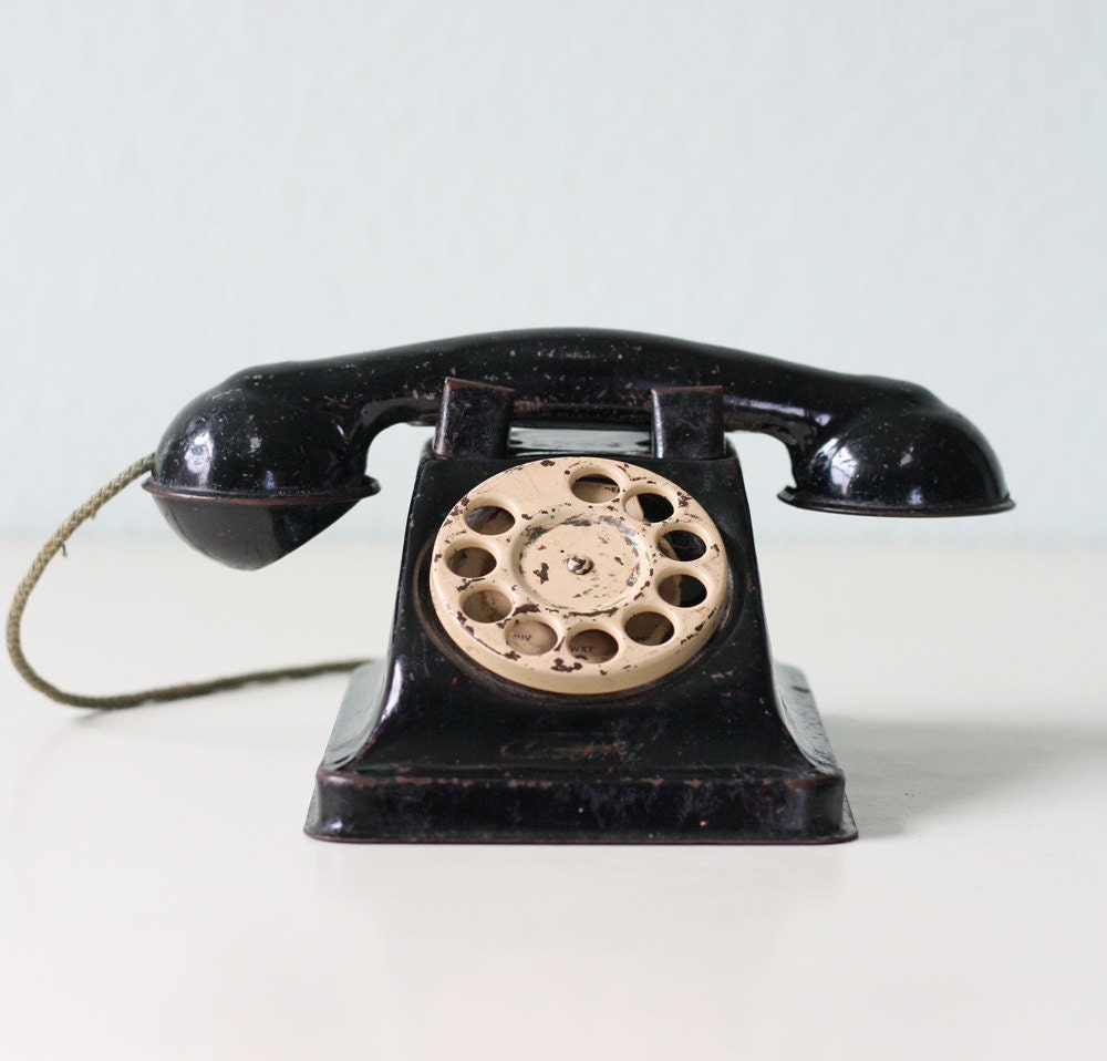 old telephone toy