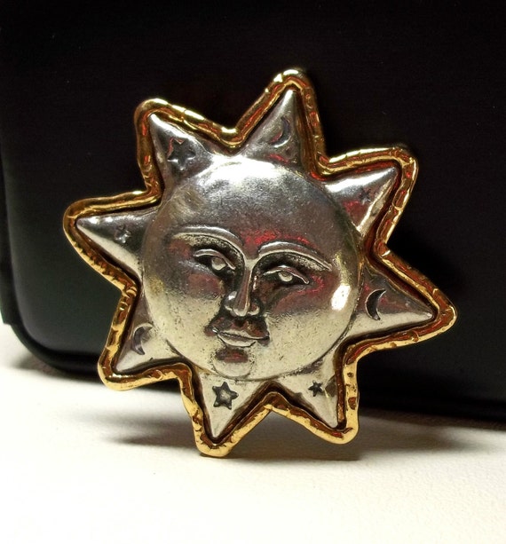 JJ Sun pin brooch