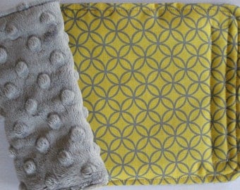 Diamond Yellow and Gray Reversible Car Seat Strap Covers