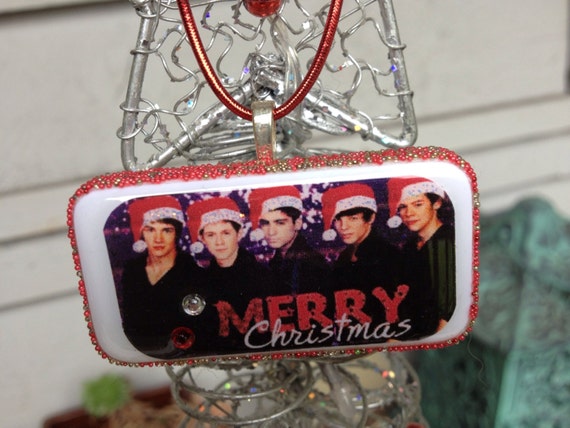 one direction in santa hats domino christmas ornament gift one direction in santa hats domino christmas ornament gift