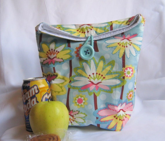 insulated lunch bag with drink holder