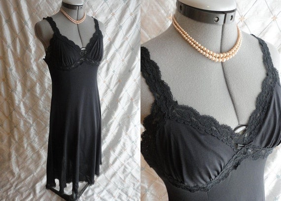 70s Lingerie // Vintage 1970s Black 'Olga' by ChiffonLounge