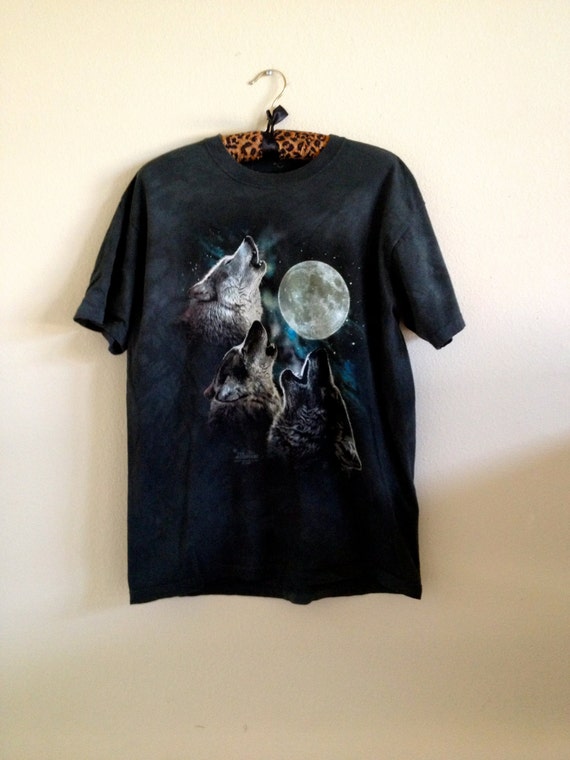 three wolves howling at the moon shirt by prickwolf on Etsy