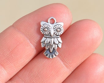 1 Silver Owl Charm SC1390