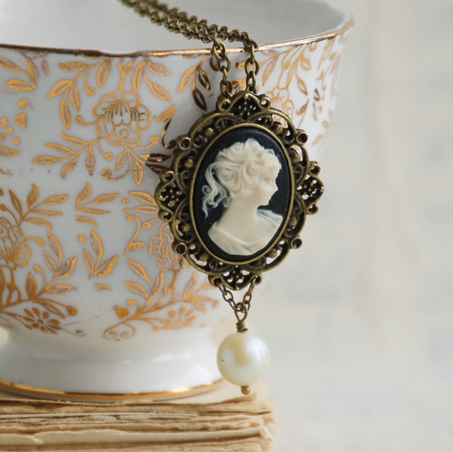 Victorian Cameo Necklace Vintage Style Black Cameo Romantic