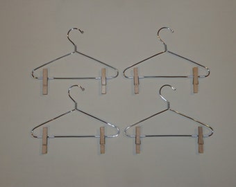 6 inch Doll Clothes Hanger Set of 4 w/ clothes clips – Wire